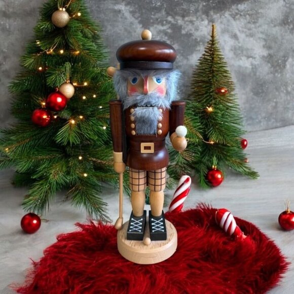 Vintage SN Seiffener Nutcracker Golfer W/ Clubs Made In Germany  Wooden Craftsma - Picture 1 of 10